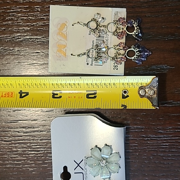 LUX Macy's 2028 earring jewelry bundle New with tags sparkle iridescent beaded ! - Picture 6 of 6